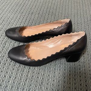 Chloe scalloped leather pumps - authentic
